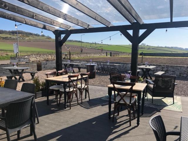 Pitlessie Inn And Pantry Купар Екстериор снимка